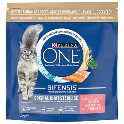 Purina One - Croquettes au Saumon et Blé pour Chat Adulte Stérilisé
